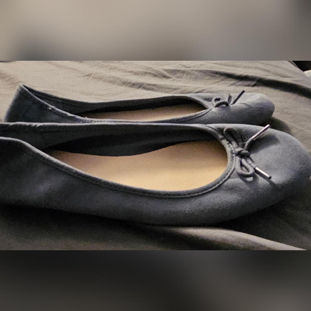 American Eagle ballet flats size 8.5W